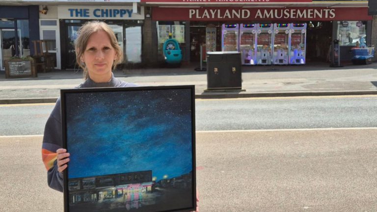 Newquay Artist Captures National Acclaim for Nostalgic Amusement Arcade Painting