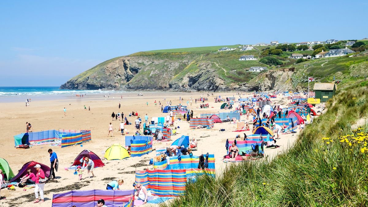 Surf Lifesaving Club Rescues Two Beachgoers at Mawgan Porth