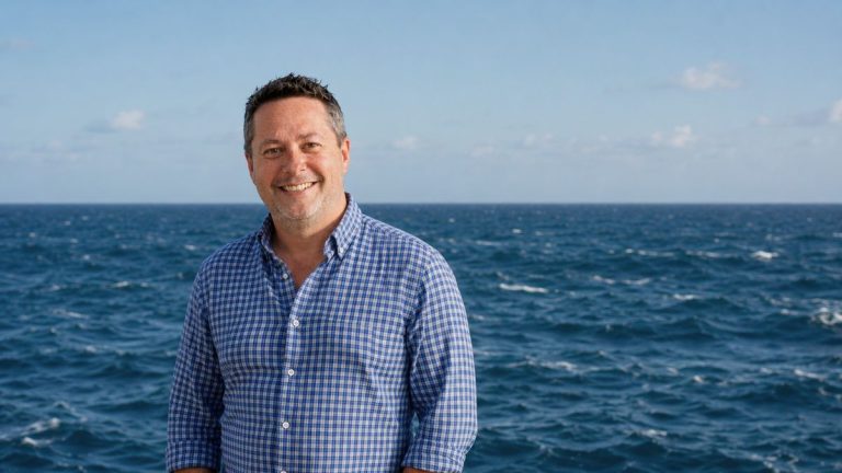 Cornwall councillor demands apology over missed meeting error