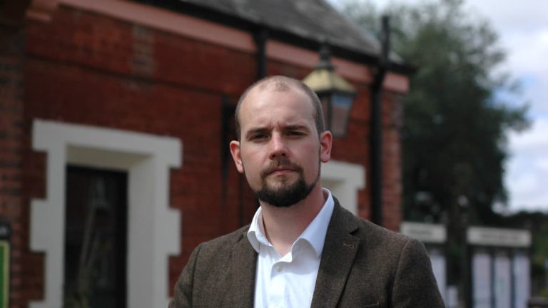 Councillor Urges Safe Reopening of North Devon Maternity Services