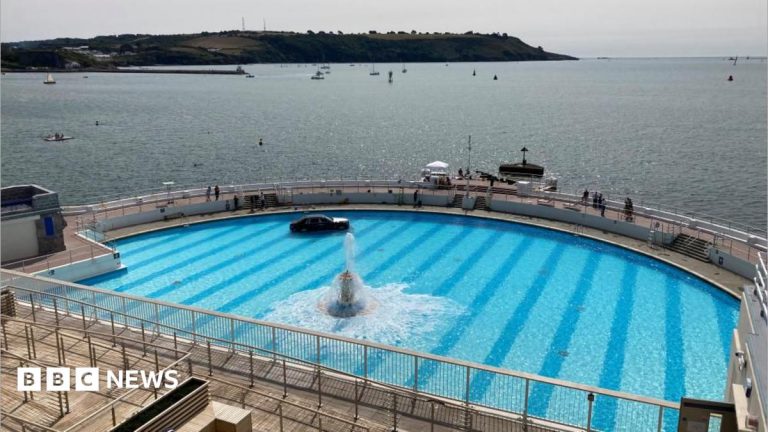 Hot Summer Boosts Visitors to South West Outdoor Pools