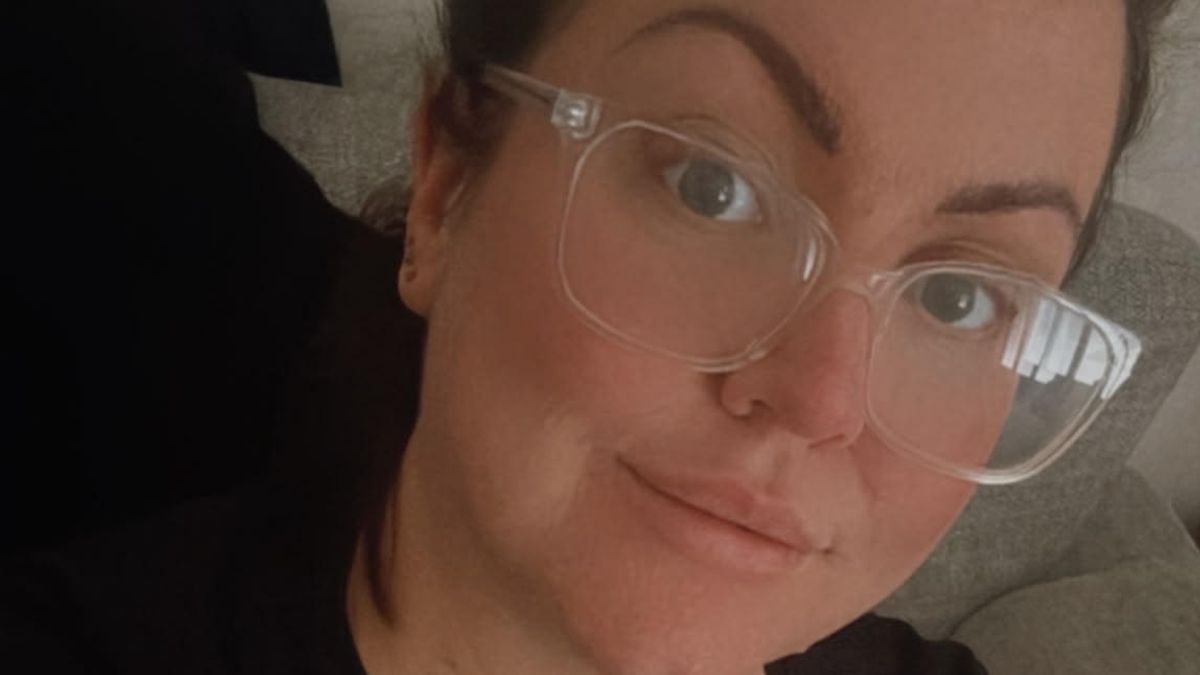 Devon Mum Fears Car Birth as Maternity Unit in Limbo