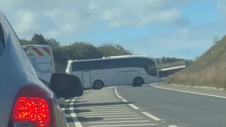 Coach Filmed Making Dangerous U-Turn on A30