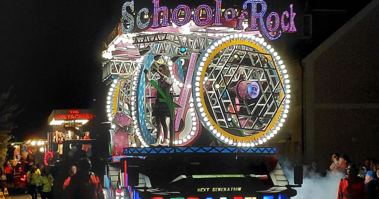 Seaton Carnival 2026: Illuminated Processions Return in Pictures and Video