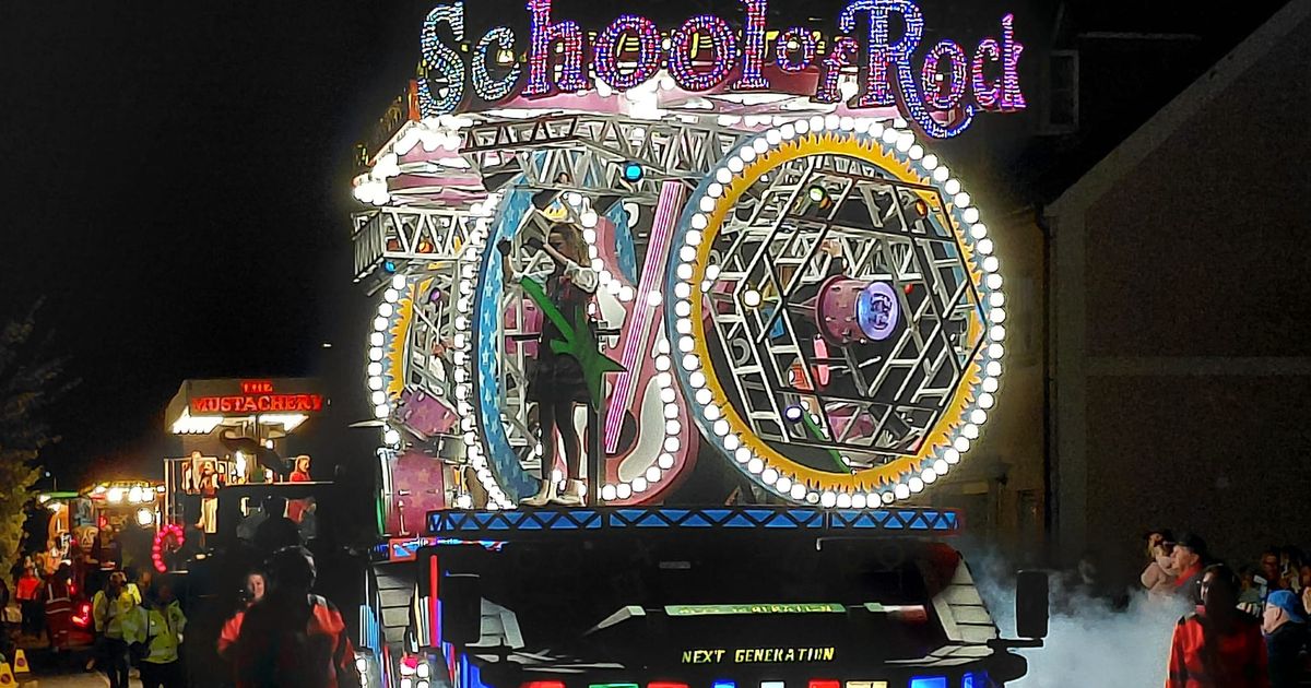 Seaton Carnival 2026: Illuminated Processions Return in Pictures and Video
