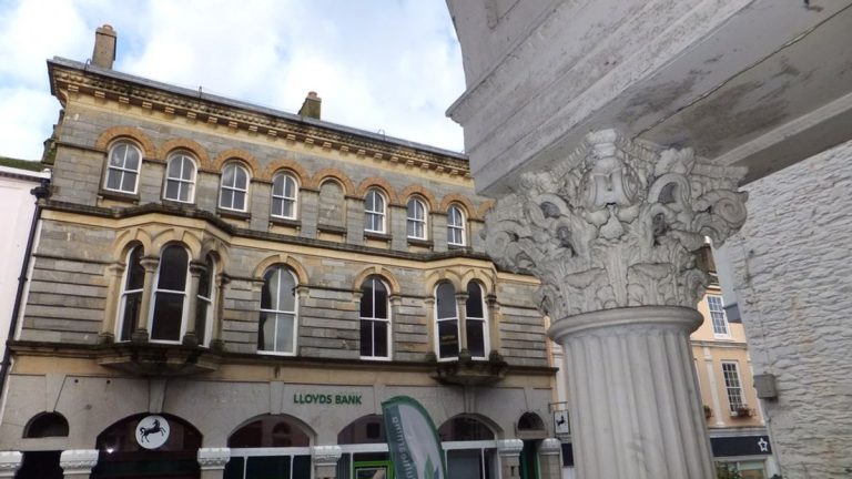 Devon MPs Condemn Banks Over Rural Branch Closures