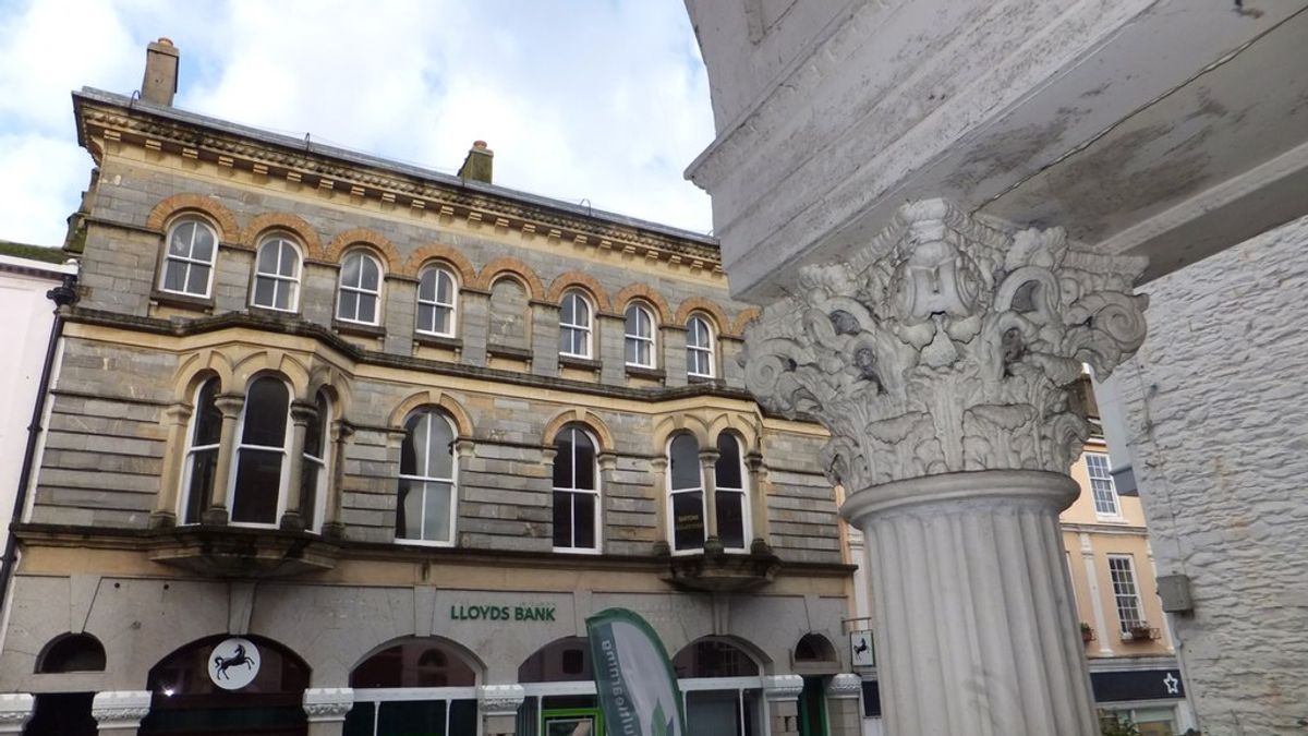 Devon MPs Condemn Banks Over Rural Branch Closures