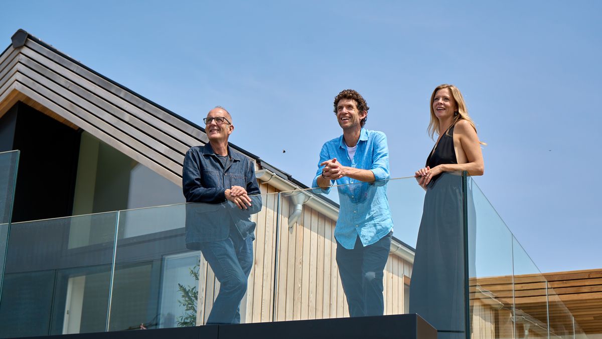 Grand Designs Cornwall Homeowner Tearful Over Daughter's Health