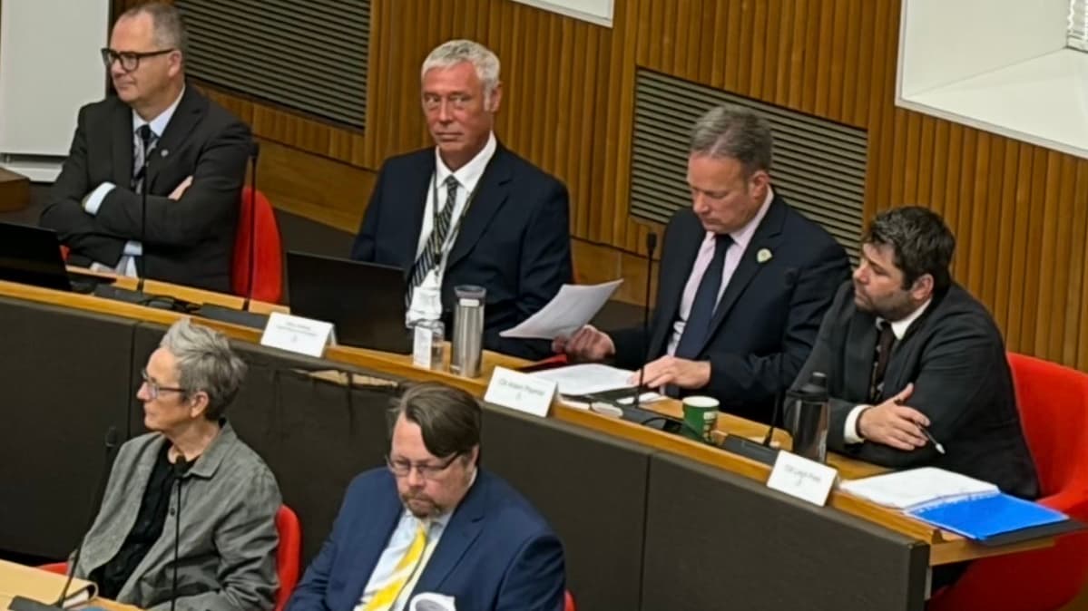Cornwall Council CEO Absence Mystery to Persist