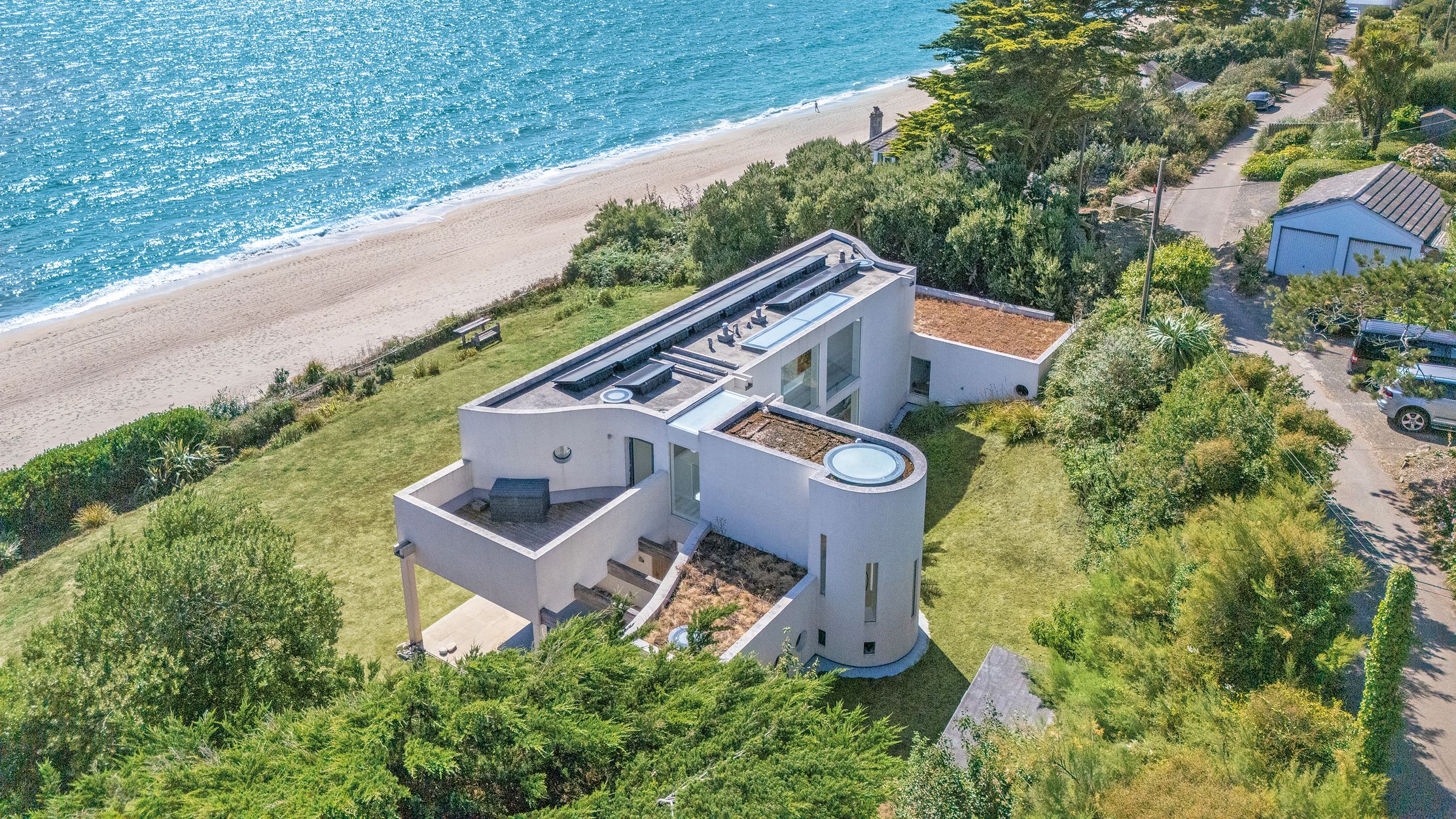 Le Corbusian Cornish Beach House For Sale at £2.5m