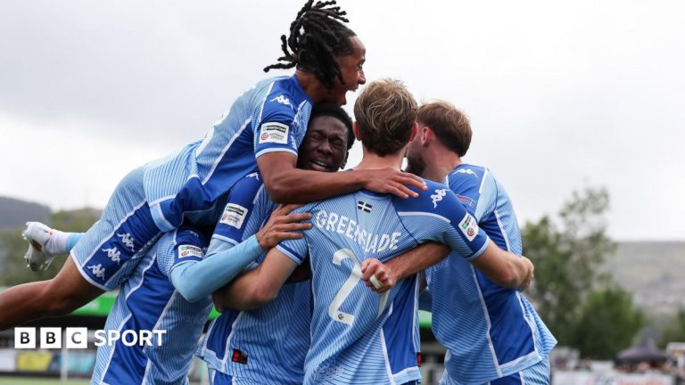 Truro City Earn FA Cup Replay After 1-1 Draw at Merthyr