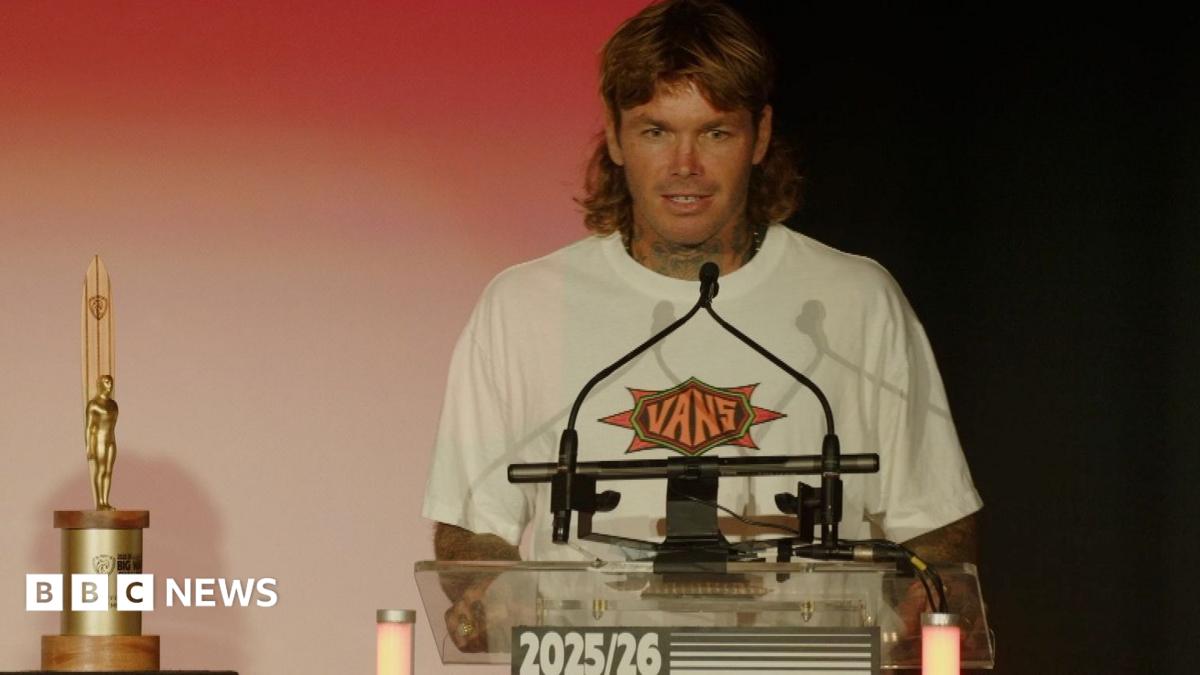 Tom Lowe First British Surfer to Win Big Wave Award