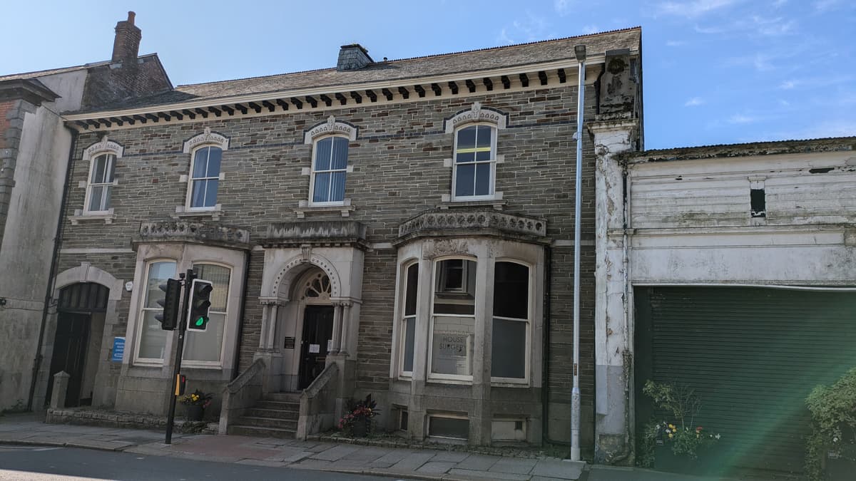 Liskeard Surgery Warns Patients of Staff Shortages